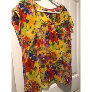 Short sleeve sheer floral top